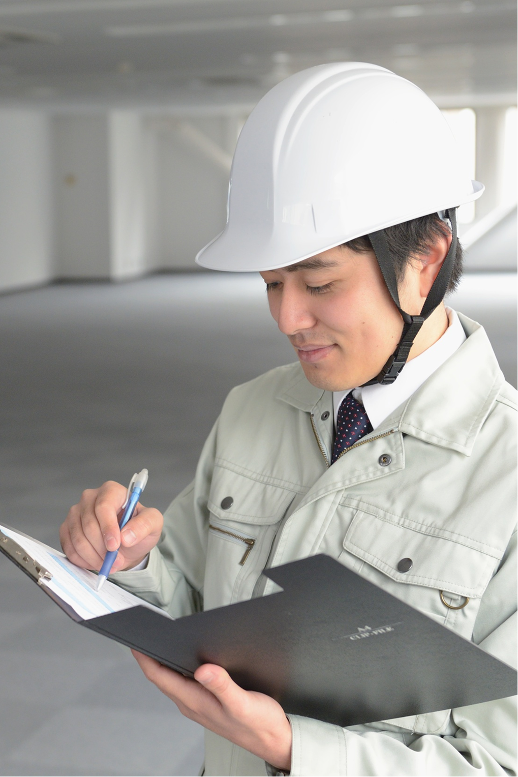 社員インタビュー｜軽鉄・ボード工の技術が身につく仕事（東京都足立区・埼玉エリア）